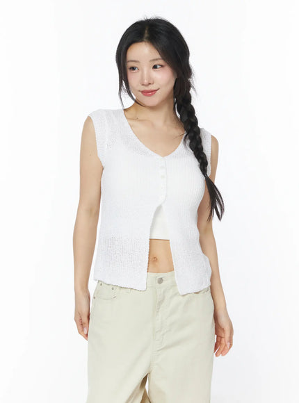 button-knit-sleeveless-cardigan-cy522 / White