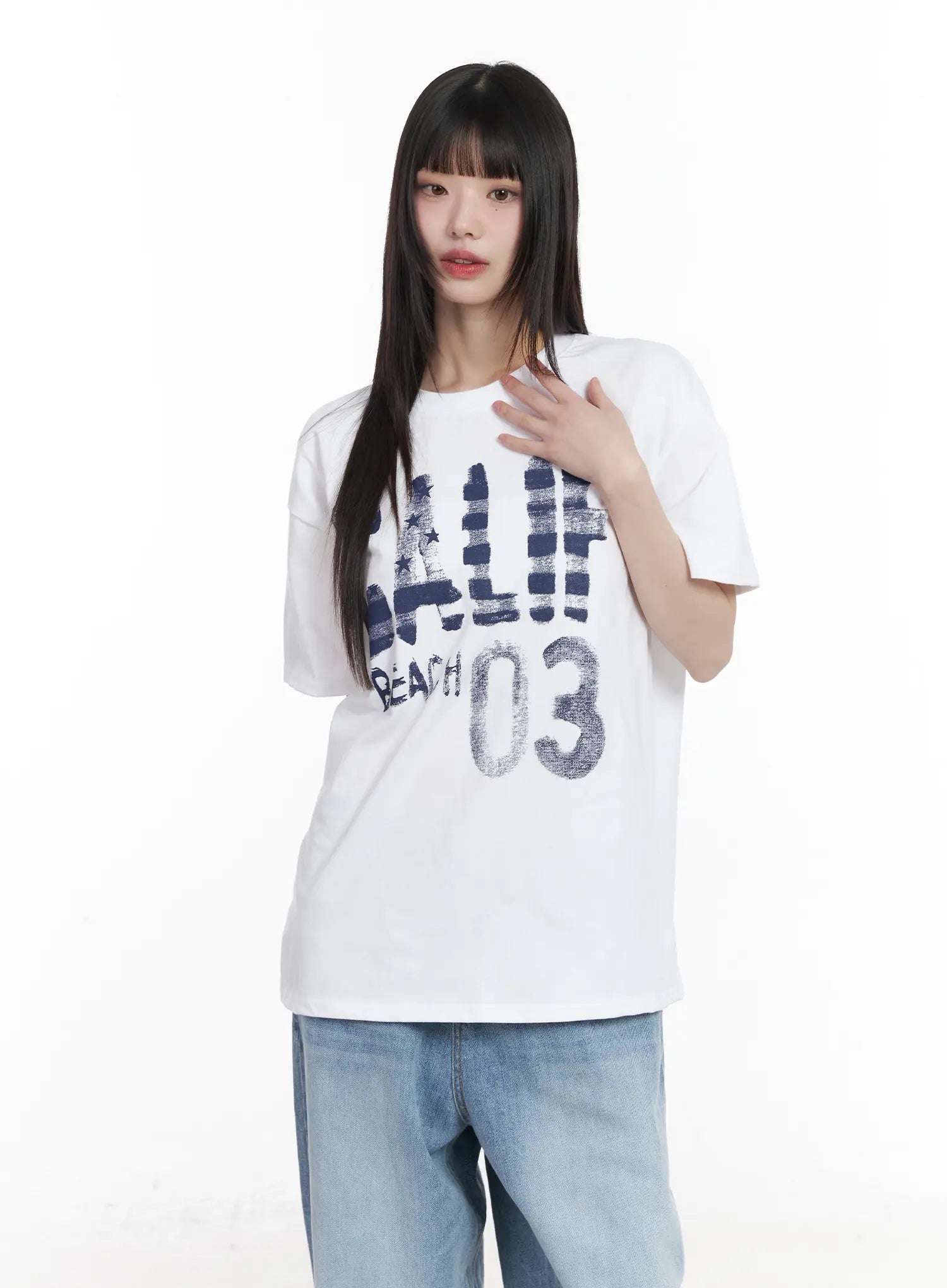 casual-graphic-tee-cm525 / White