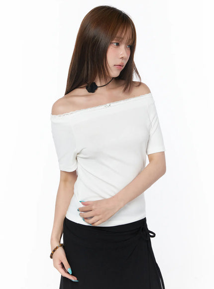 lace-trim-off-shoulder-tee-cy529 / White