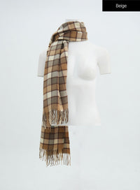 checkered-tassel-scarf-in316 / Beige