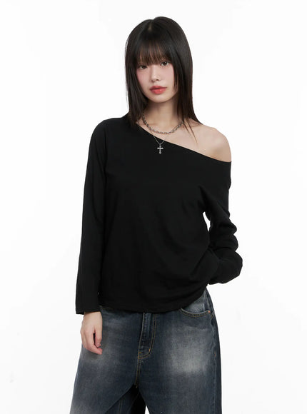 off-shoulder-long-sleeve-top-cg515 / Black