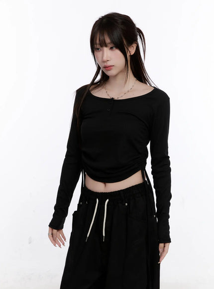 shirred-long-sleeve-crop-top-co501 / Black
