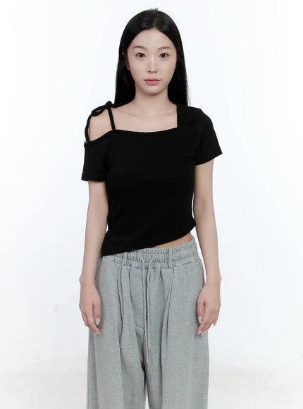 Asymmetric Off-Shoulder Tee CG501
