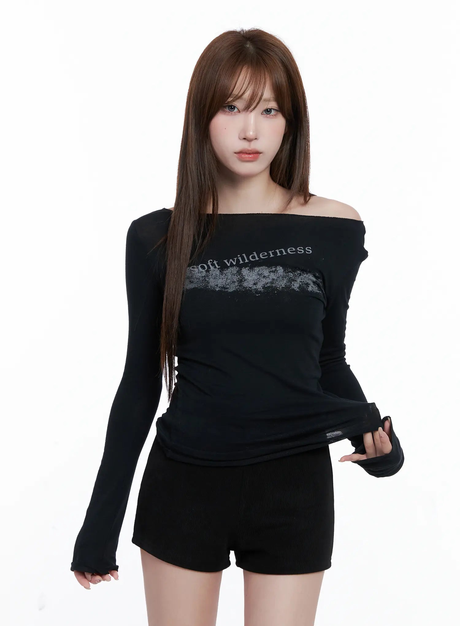 off-shoulder-graphic-long-sleeve-top-cg529 / Black