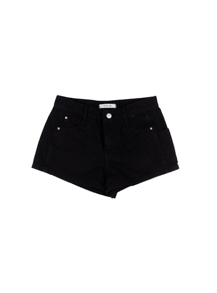 Casual Low-Rise Shorts CS524