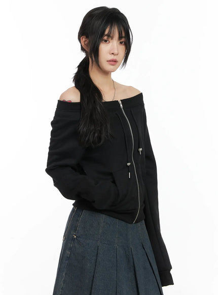 off-shoulder-zip-up-sweatshirt-cn528 / Black
