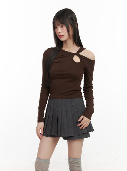 Slim-Fit Twist Cut-Out Long Sleeve Top CJ528