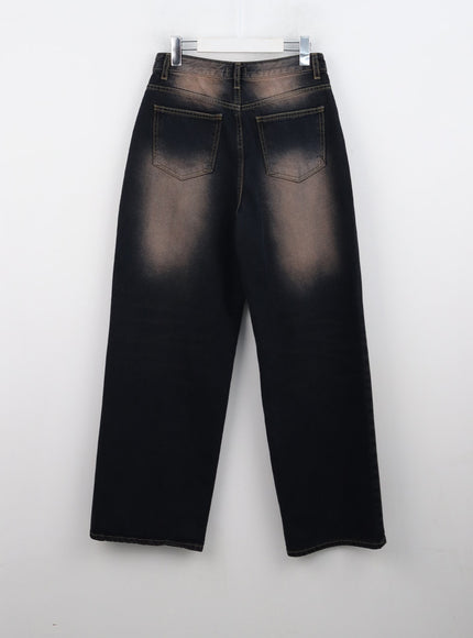 washed-straight-leg-jeans-cn315