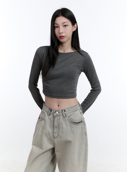 essential-slim-fit-long-sleeve-crop-top-cj520