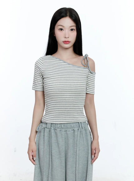 striped-asymmetric-ribbon-tee-cg507 / Gray