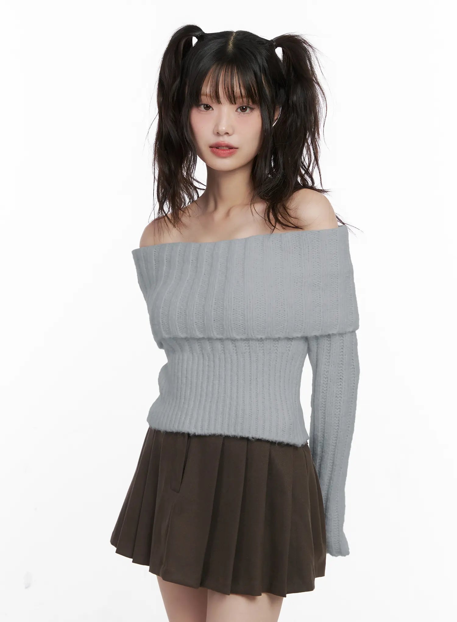 crop-off-shoulder-knit-sweater-cn510 / Gray