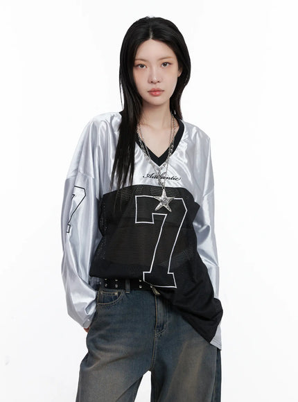 v-neck-graphic-jersey-top-cs512 / Silver