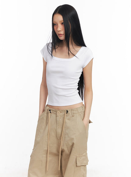 essential-u-neck-crop-top-cy528 / White