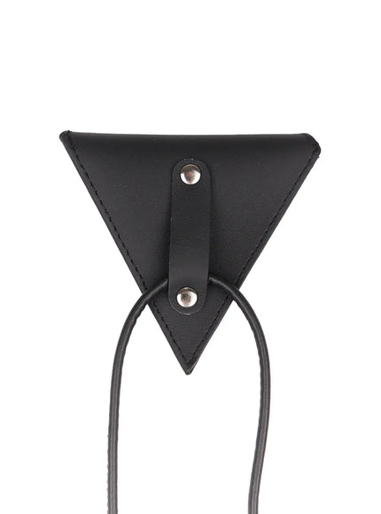 chic-triangle-belt-bag-cl504