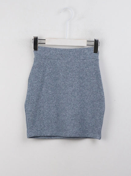 square-neck-crop-tee-with-hand-warmer-skirt-set-cj408