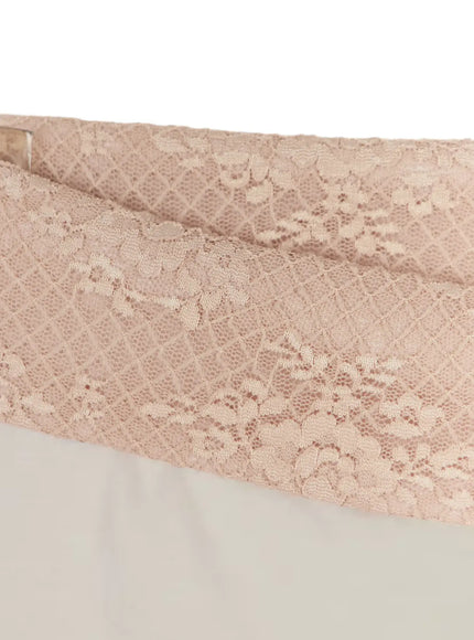 lace-trim-low-rise-shorts-cy521