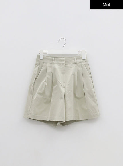 Tailored Bermuda Shorts OF322