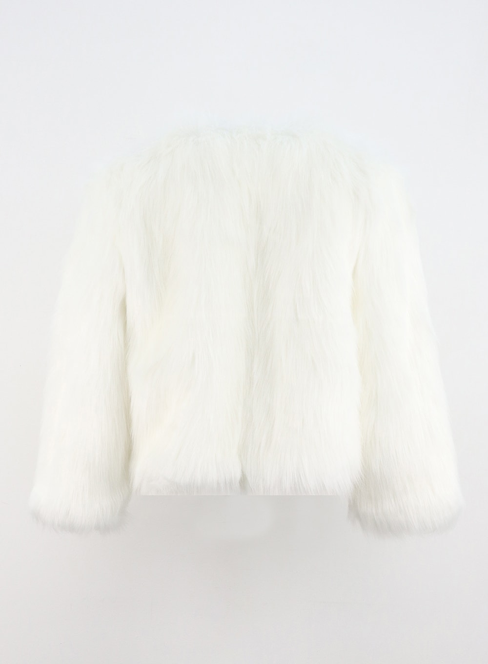 soft-faux-fur-jacket-in323