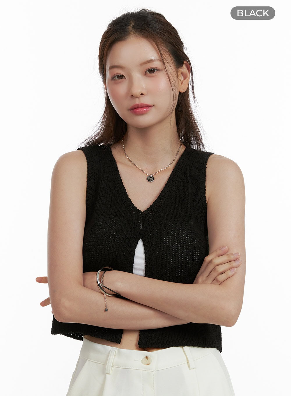 v-neck-knit-vest-ou411 / Black