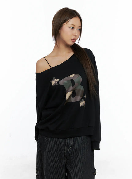 camo-logo-off-shoulder-sweatshirt-cs505 / Black