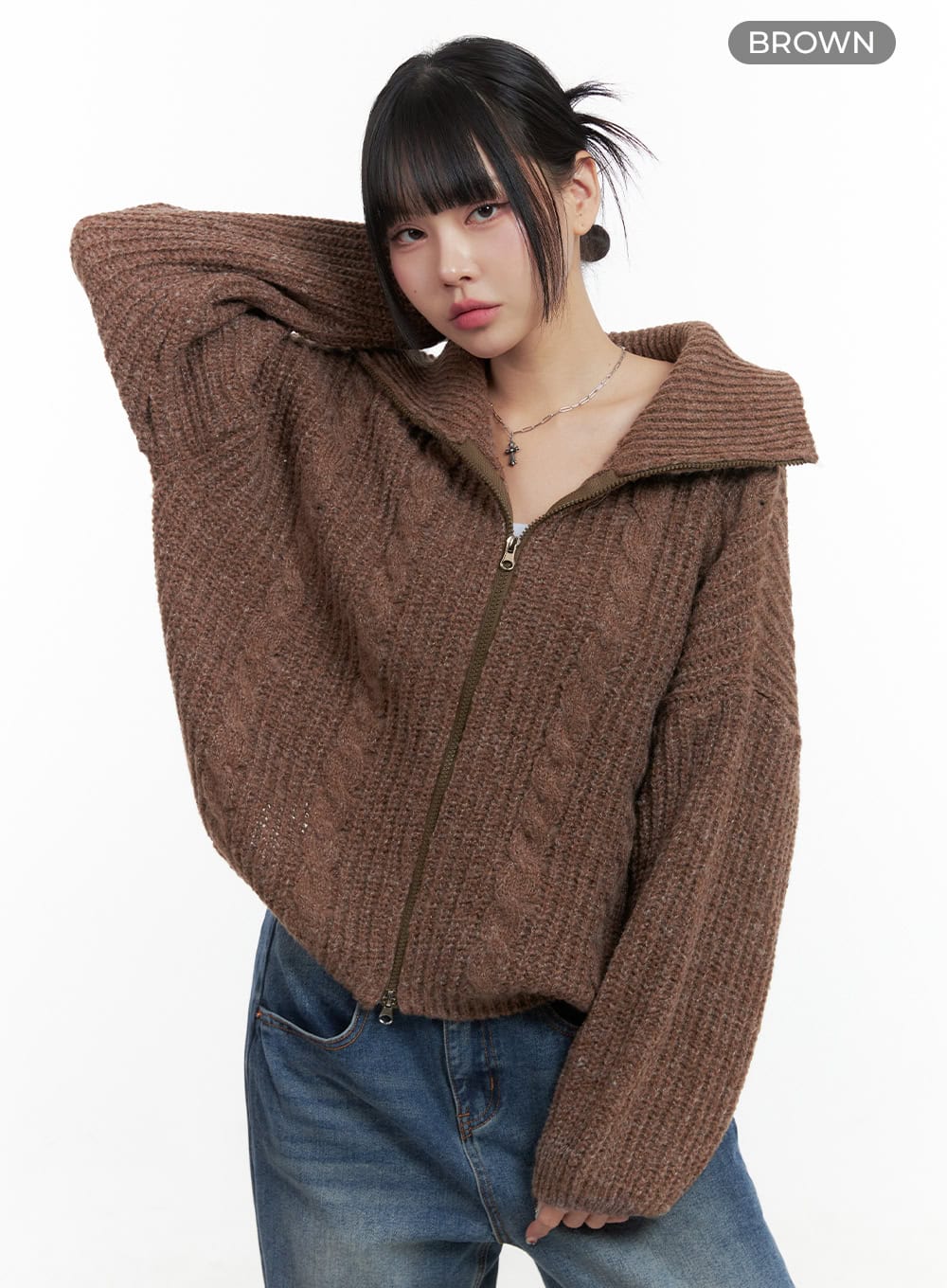 oversized-cable-knit-zip-up-sweater-os410 / Brown