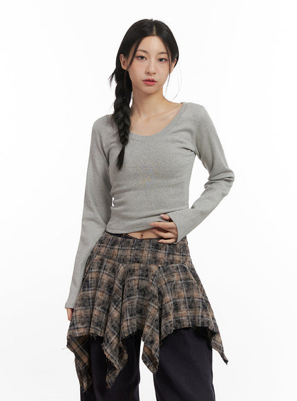 comfy-slim-fit-v-neck-long-sleeve-top-cn426 / Gray