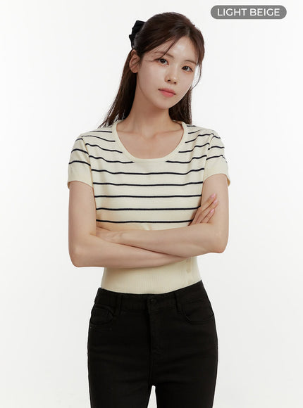unbalanced-buttoned-crop-knit-tee-oy409 / Light beige