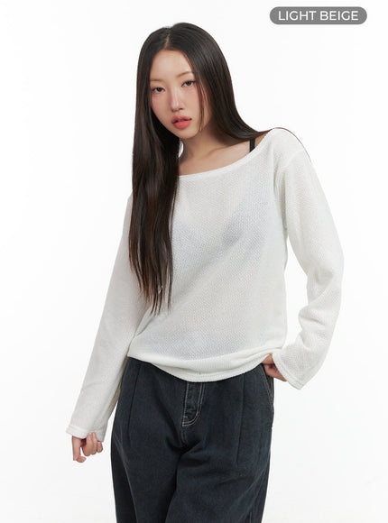comfy-loose-fit-off-shoulder-shirt-co417 / Light beige