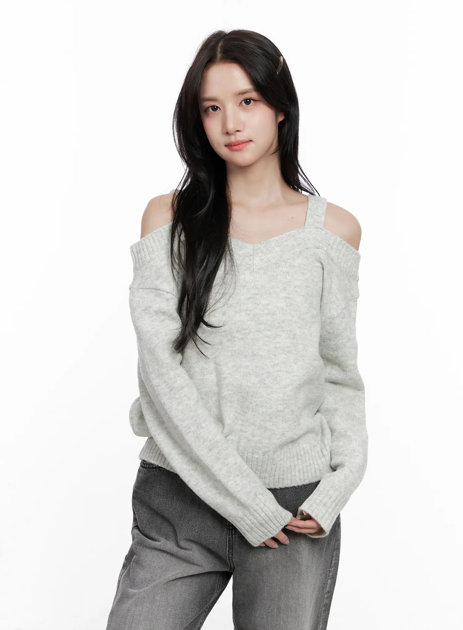 v-neck-off-shoulder-knit-sweater-co524 / Light gray
