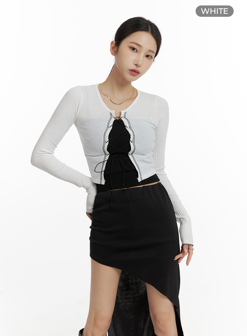 x-strap-slim-fit-crop-top-cm405 / White