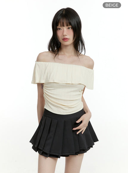 shirred-off-shoulder-top-cl426 / Beige