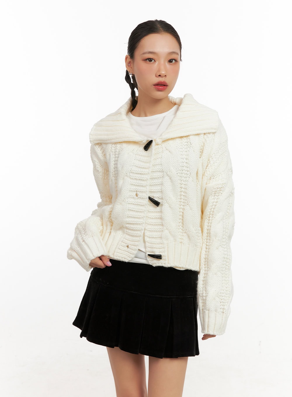 cable-knit-collar-crop-cardigan-cd410 / Light beige