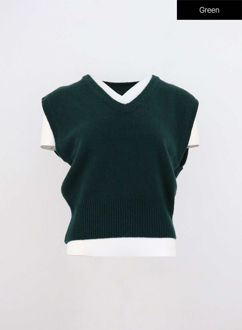 cozy-wool-v-neck-vest-oo312 / Green
