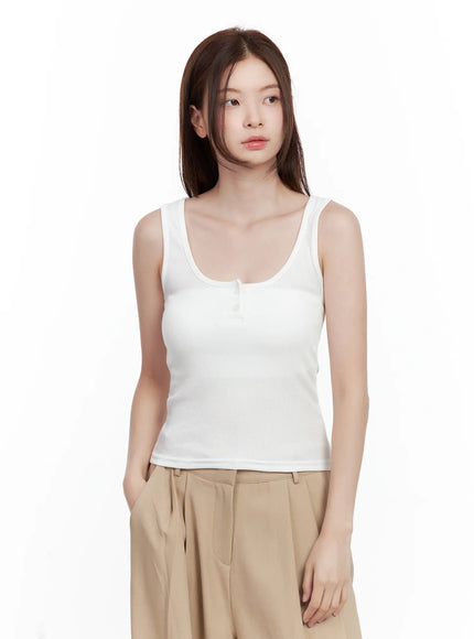 casual-button-tank / White