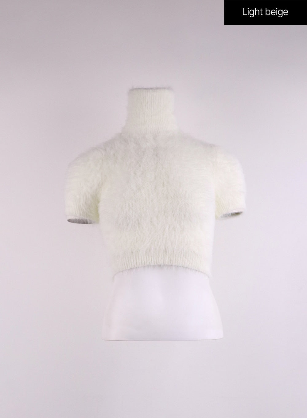 fuzzy-turtleneck-short-sleeve-sweater-cj429 / Light beige