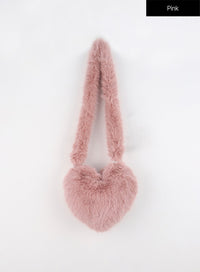 soft-faux-fur-crossbody-bag-in317 / Pink