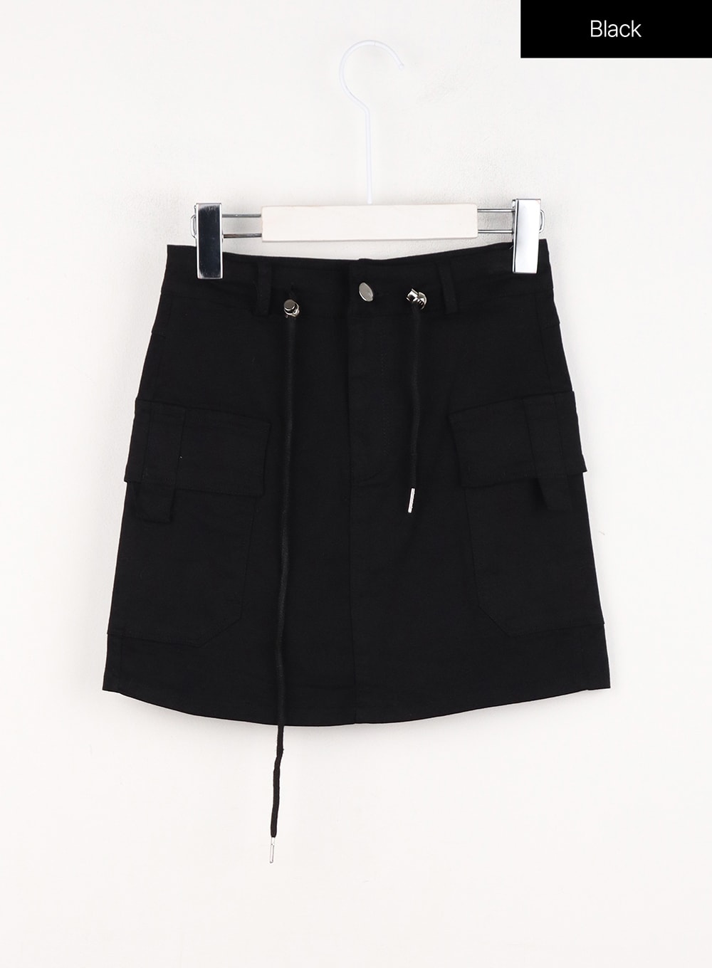 a-line-string-mini-cargo-skirt-in302 / Black