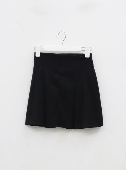 Folded Waist Two Buckle Pleated Mini Skirt BD23