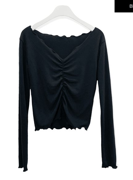 Kurz geschnittenes Langarm-Top mit Raffung vorne C2701