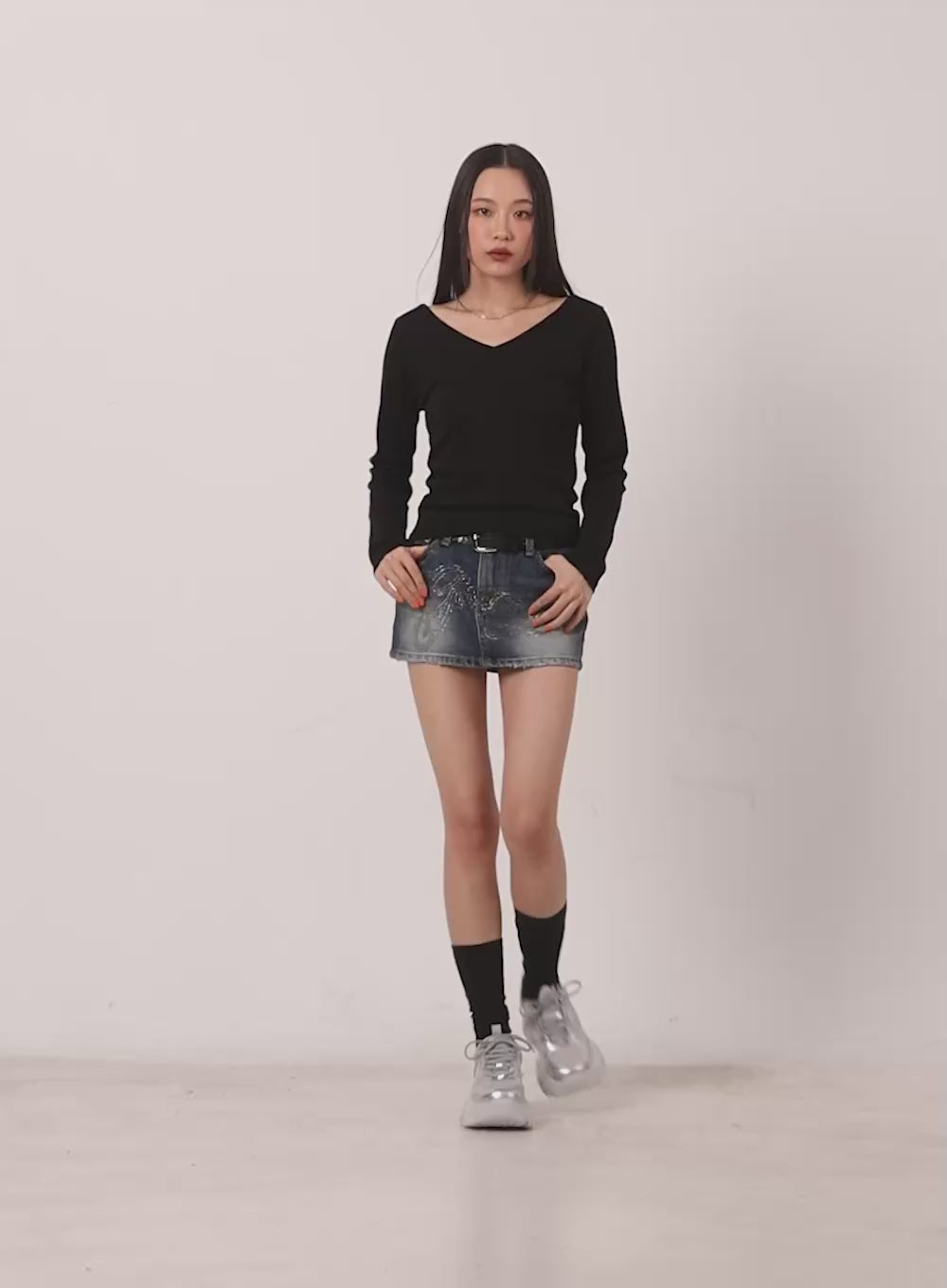 V-Neck Long Sleeve Top IA507