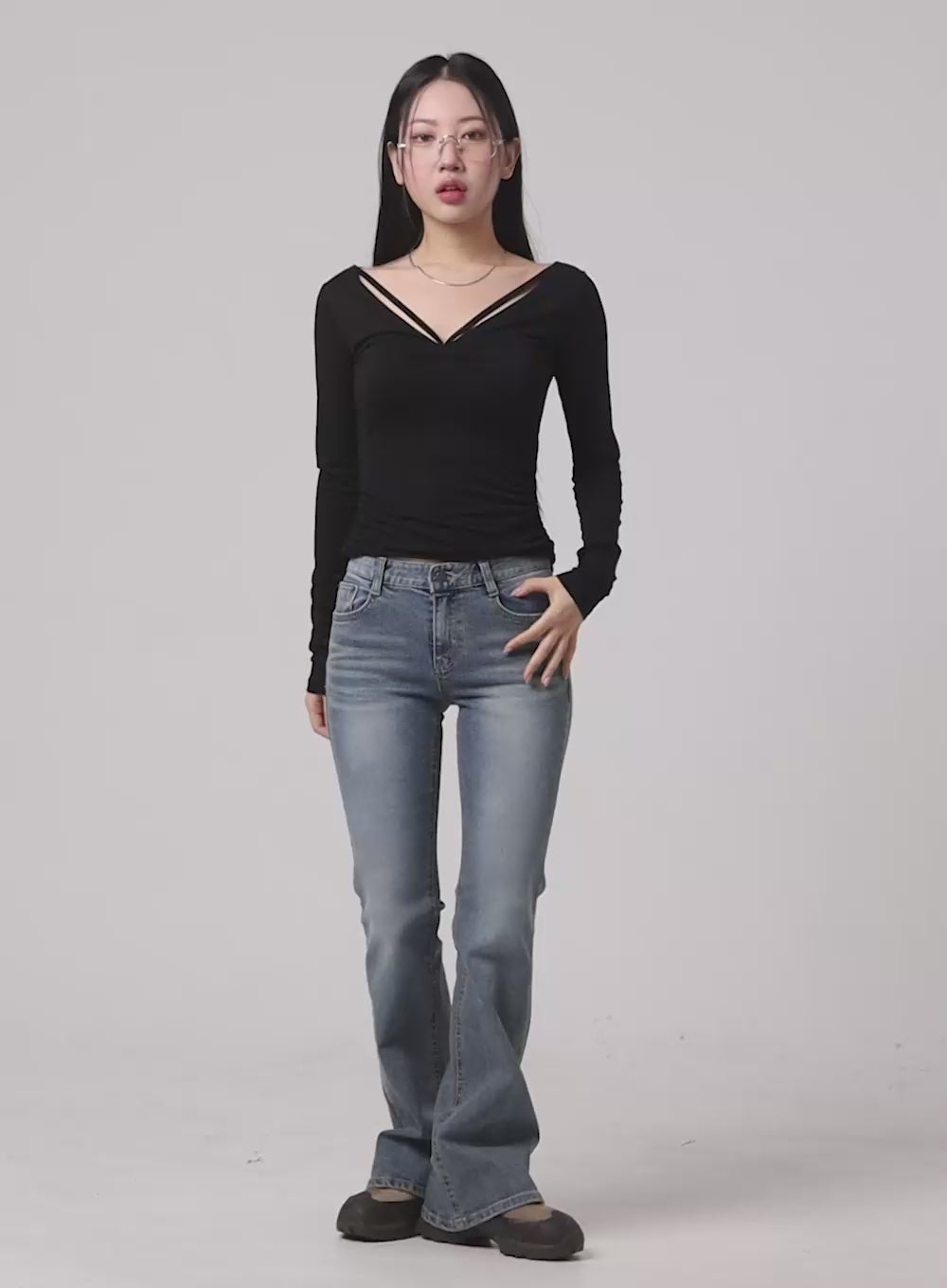 Slim Fit Shirred V-Neck Long Sleeve CM411