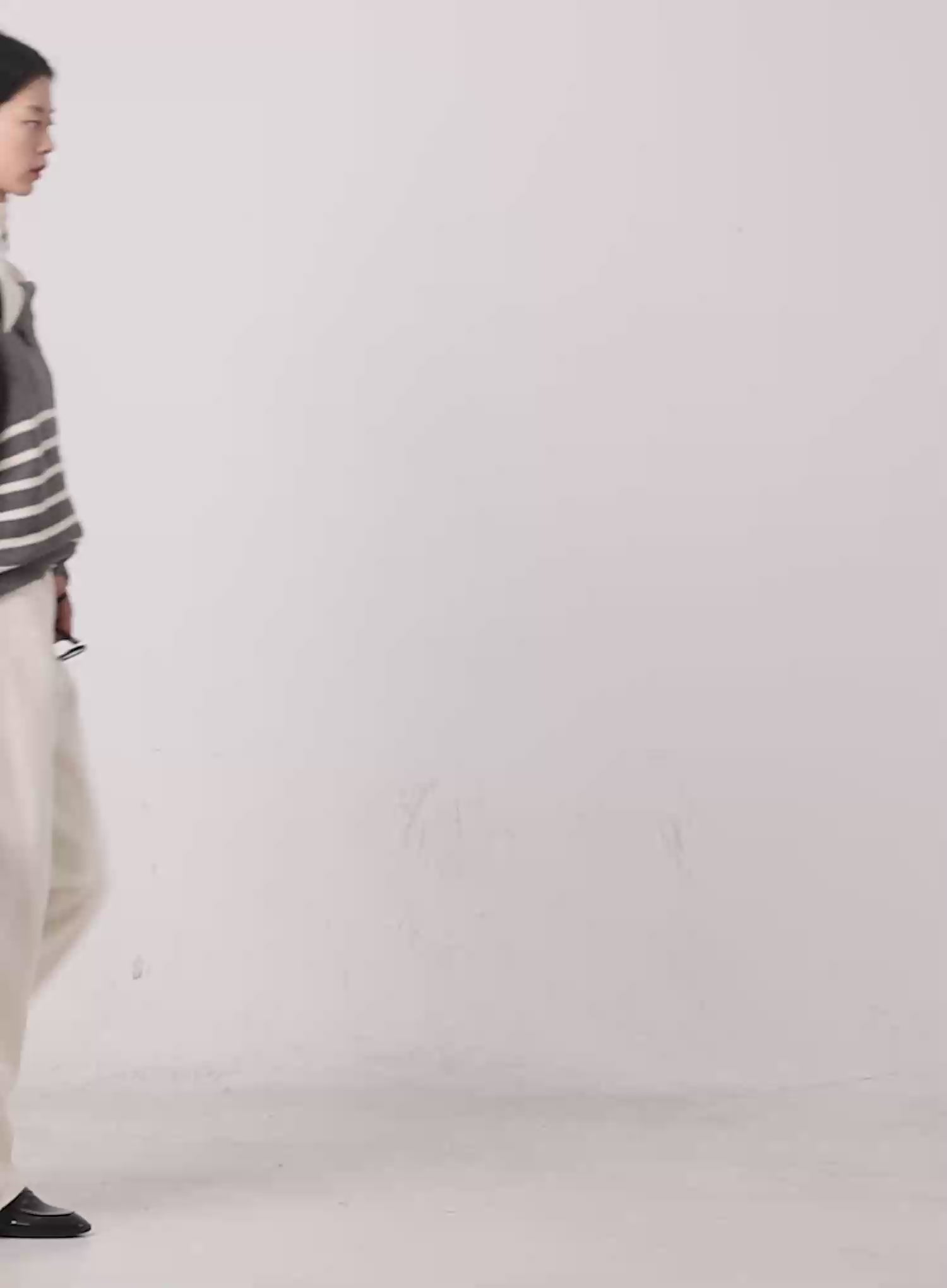 Shoulder Cutout Striped Knit Sweater ID504