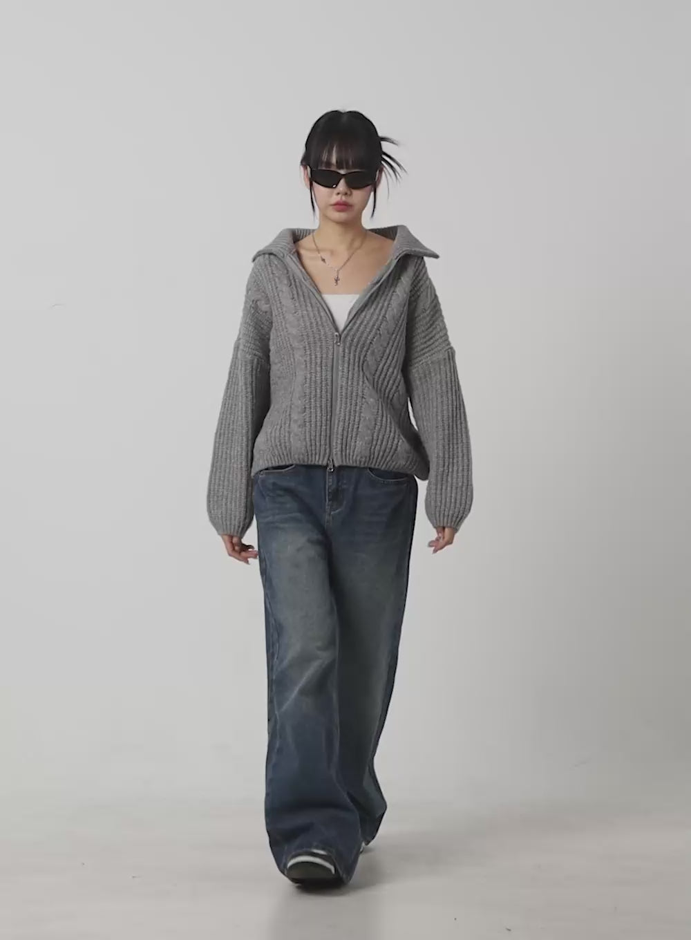 Oversized Cable Knit Zip-Up Sweater OS410