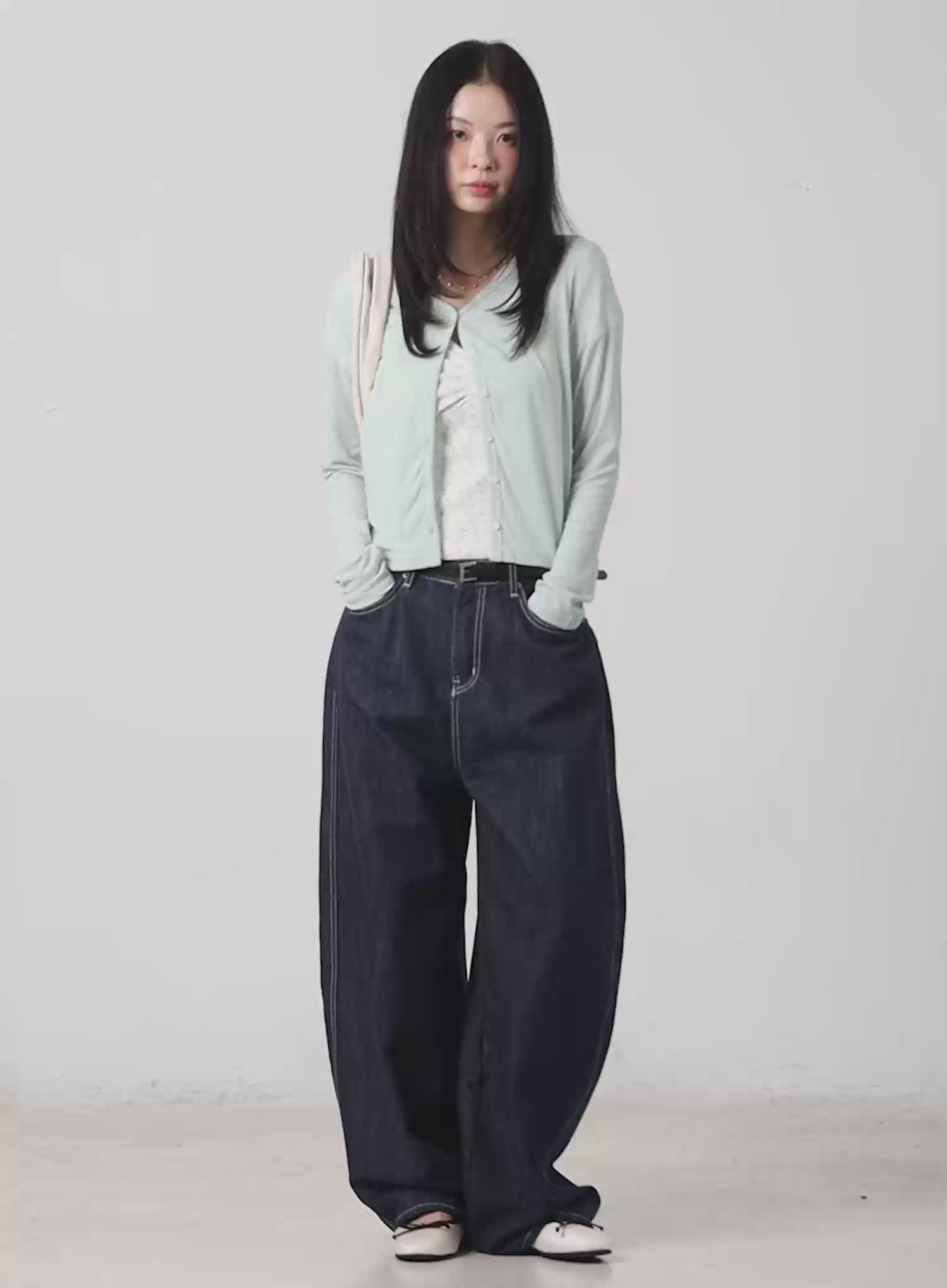 Ribbed V-Neck Cardigan IM524