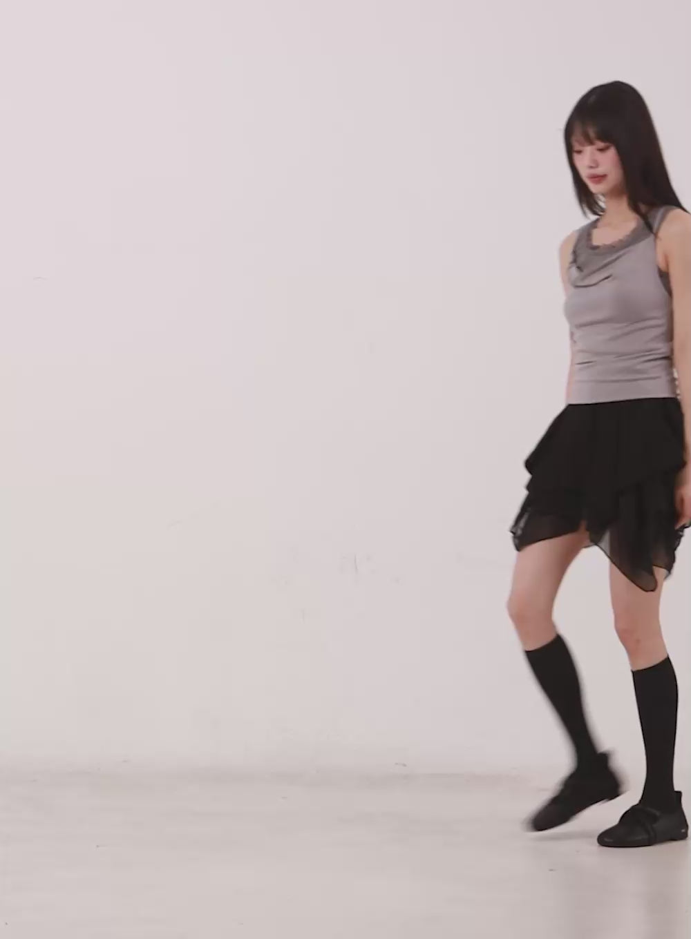 Slim-Fit Layered Lace Tank Top CA523