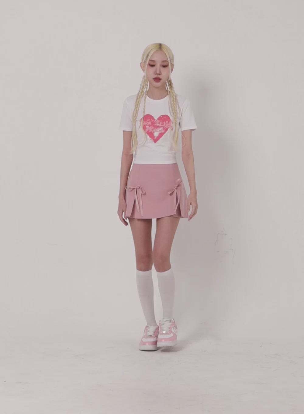 Heart Graphic T-Shirt IF408