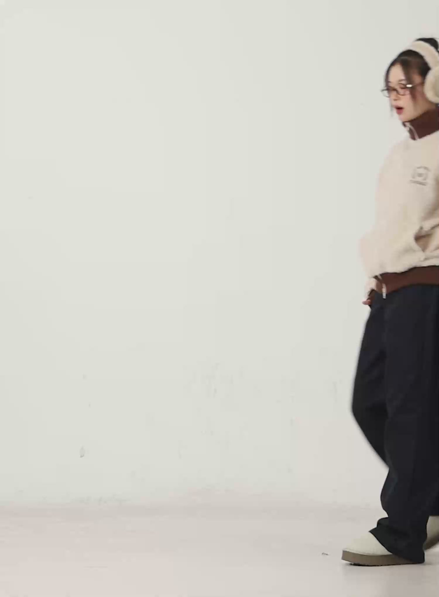 Drew Non-Fade Relaxed Fit Wide Jeans CN519