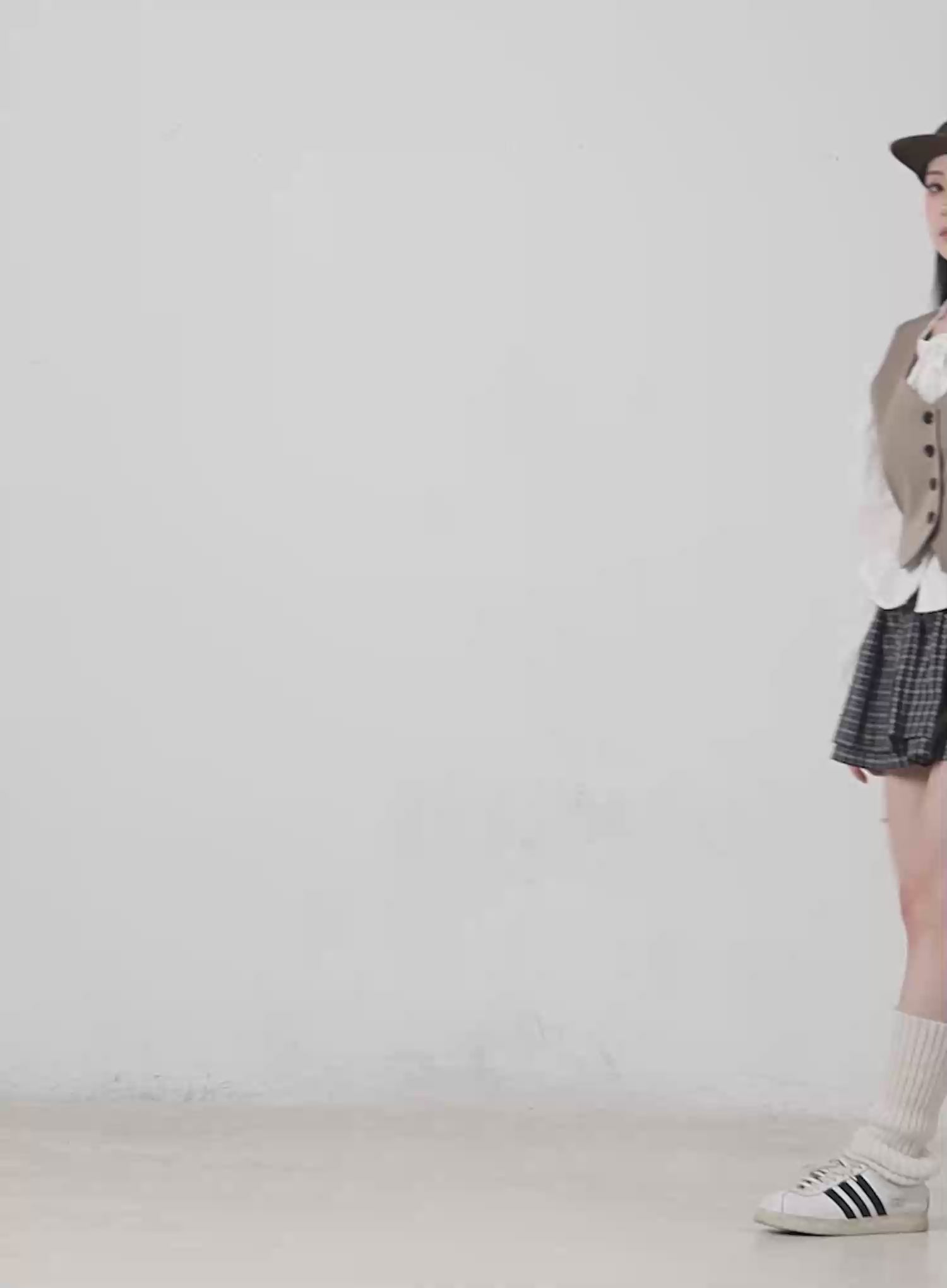 Buttoned Back Belted Crop Vest CM519