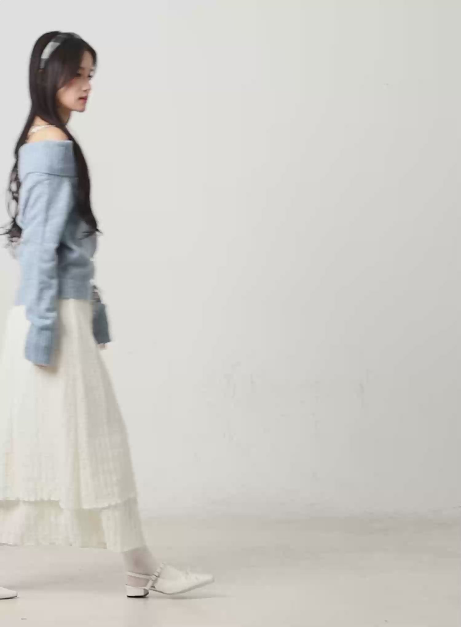 Off-Shoulder Knit Sweater CN526