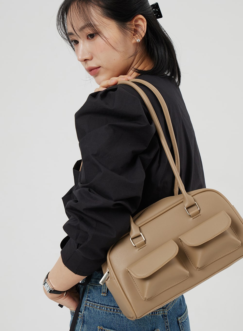 Twin Pocket Shoulder Bag OM306